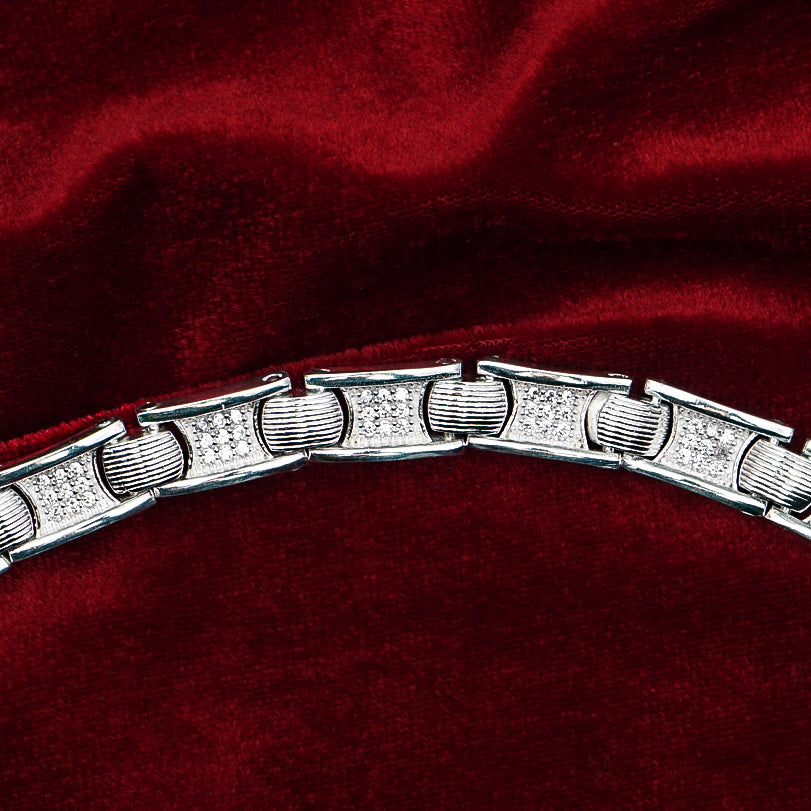Sterling Silver Men’s Bracelet – Stylish and Modern Look