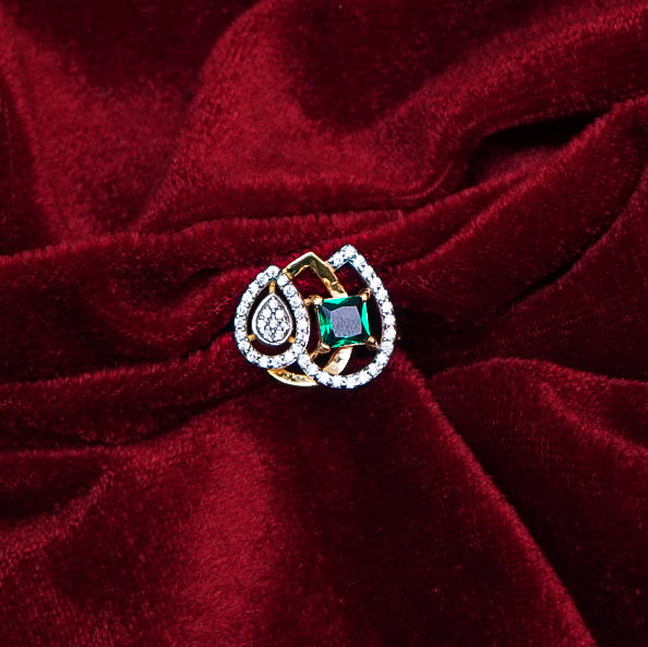 "A Touch of Nature: Gold Ring with Rich Green Gemstone"
