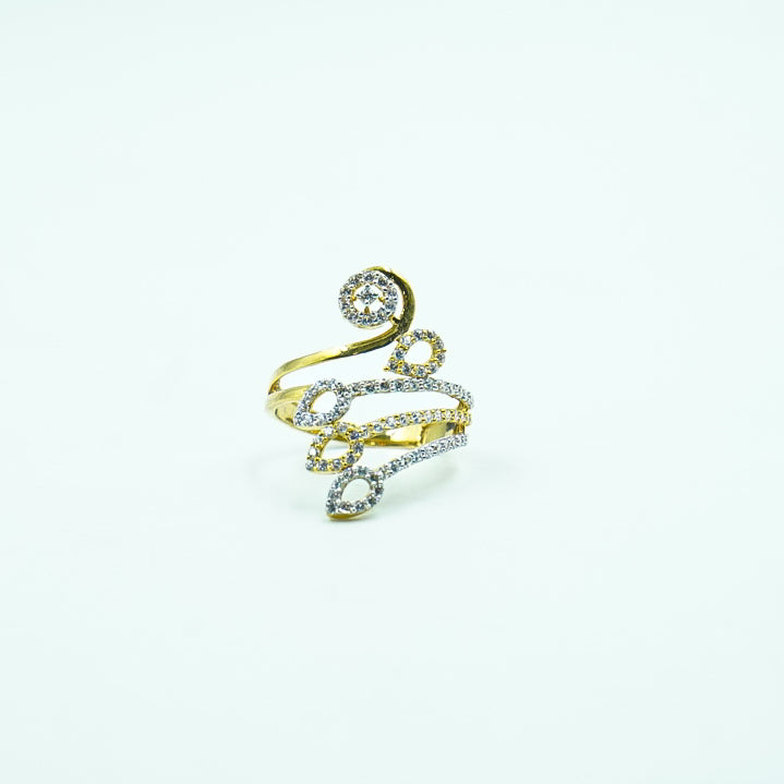 "A breathtaking peacock-style gold ring, featuring with sparkling diamonds.